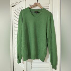 Oversized St. Patrick’s Day 100% Cashmere V-Neck Sweater - Lucky Green